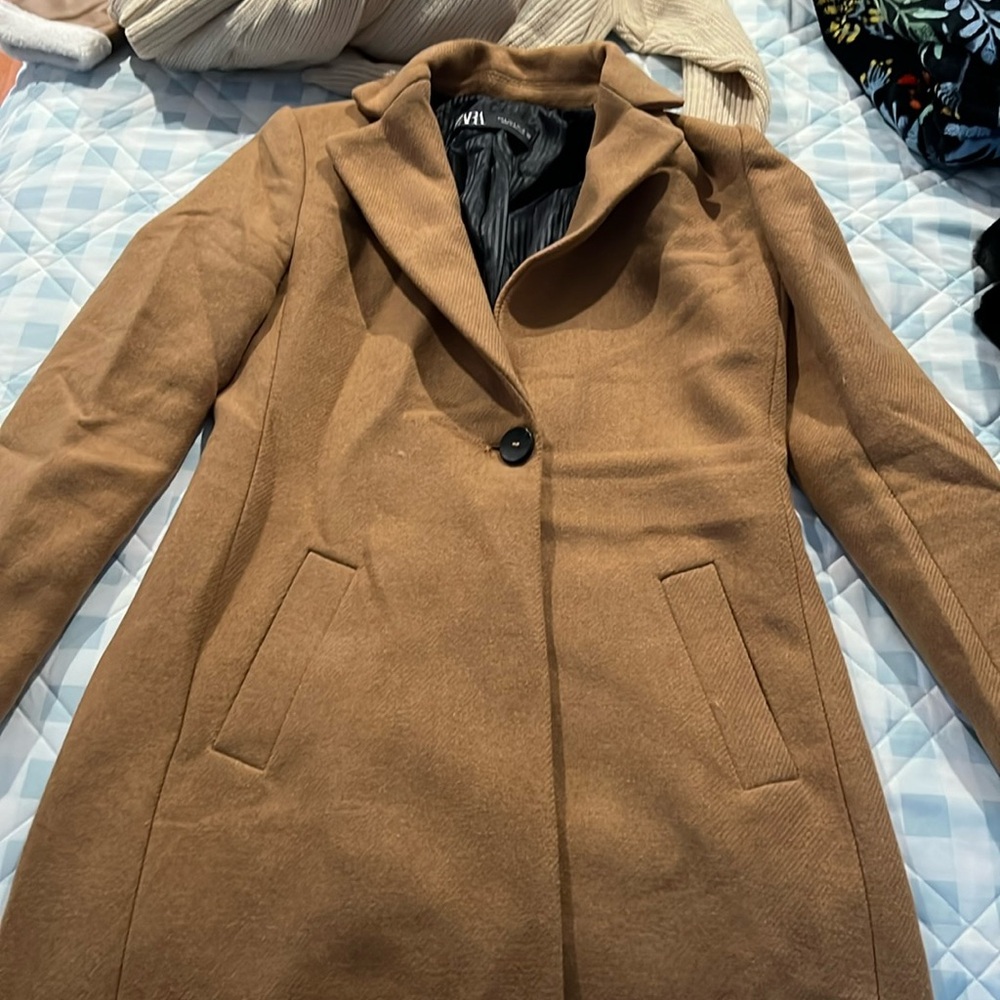 ZARA COAT SIZE SMALL